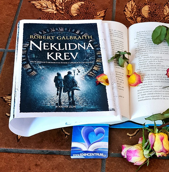 Neklidná krev - KNIHCENTRUM.CZ
